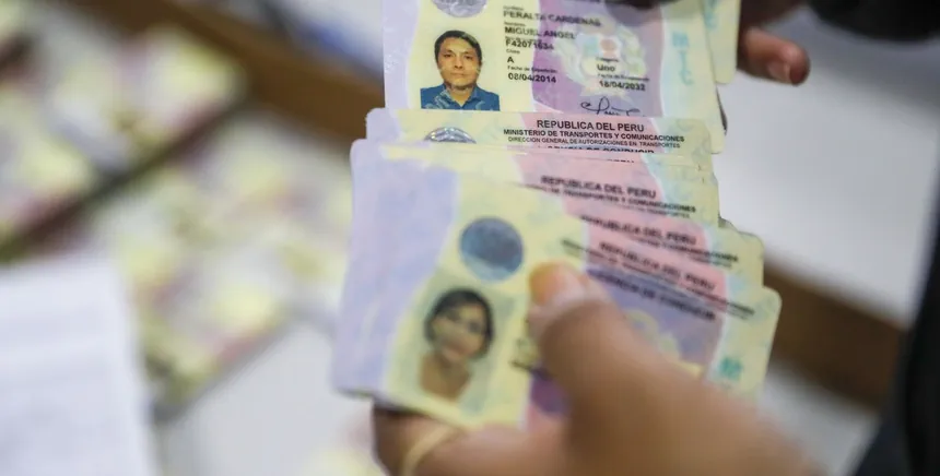 brevete internacional en Perú